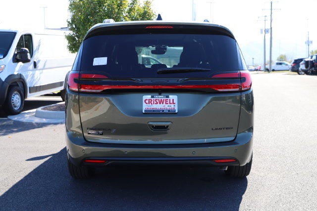 2027 Chrysler Pacifica PACIFICA LIMITED