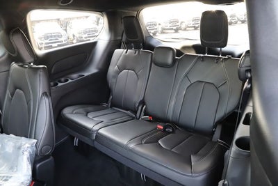 2026 Chrysler Pacifica PACIFICA SELECT AWD