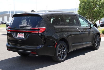 2026 Chrysler Pacifica PACIFICA SELECT AWD