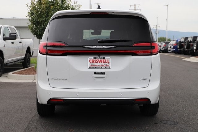 2026 Chrysler Pacifica PACIFICA SELECT AWD