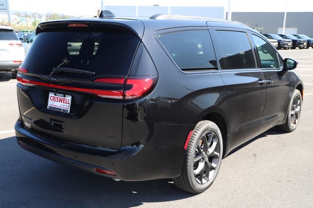 2026 Chrysler Pacifica PACIFICA SELECT AWD
