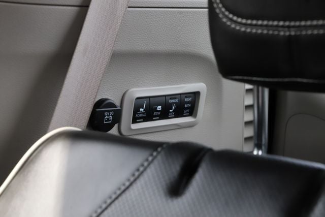 2022 Chrysler Pacifica Limited AWD