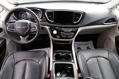 2022 Chrysler Pacifica Limited AWD