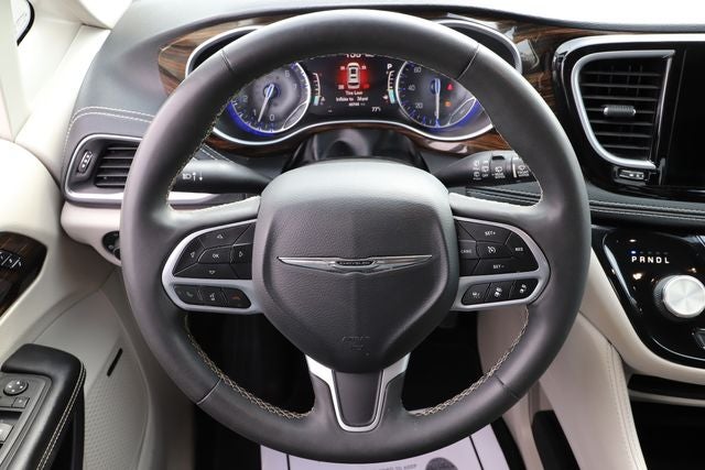 2022 Chrysler Pacifica Limited AWD