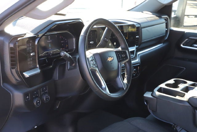 2025 Chevrolet Silverado 2500HD 4WD Crew Cab Standard Bed LT