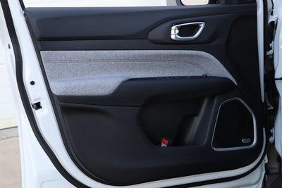 2024 Jeep Compass COMPASS LATITUDE LUX 4X4