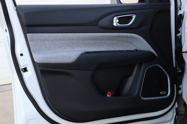 2024 Jeep Compass COMPASS LATITUDE LUX 4X4