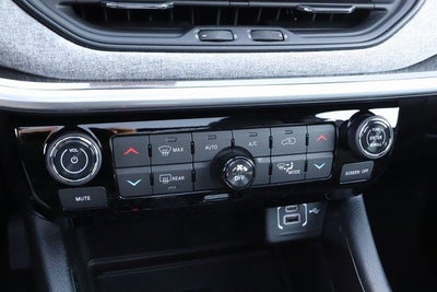 2024 Jeep Compass COMPASS LATITUDE LUX 4X4