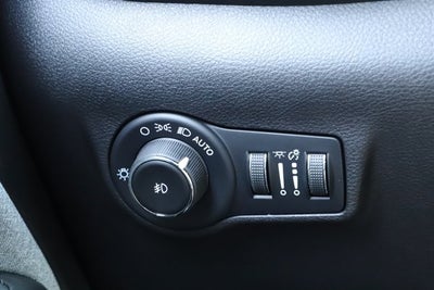 2024 Jeep Compass COMPASS LATITUDE LUX 4X4