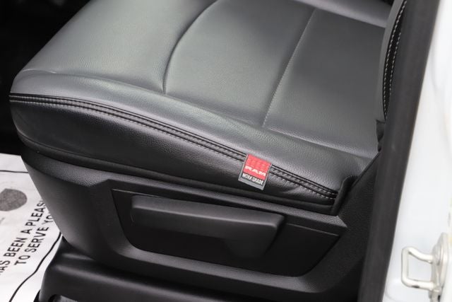 2024 RAM 3500 Tradesman Crew Cab 4x4 8' Box