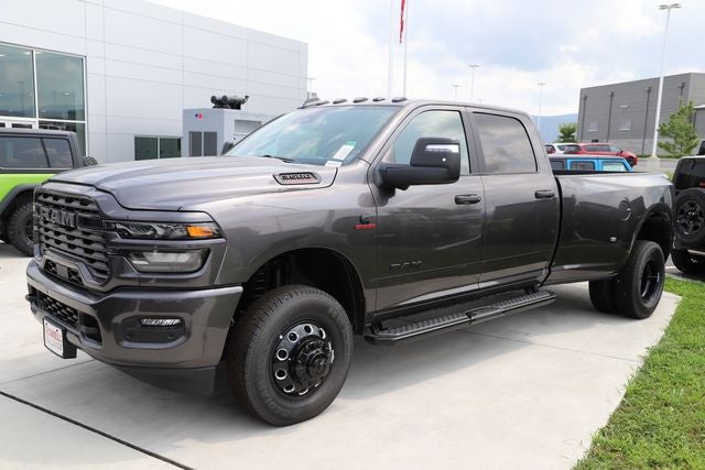 2026 RAM 3500 RAM 3500 BIG HORN CREW CAB 4X4 8' BOX