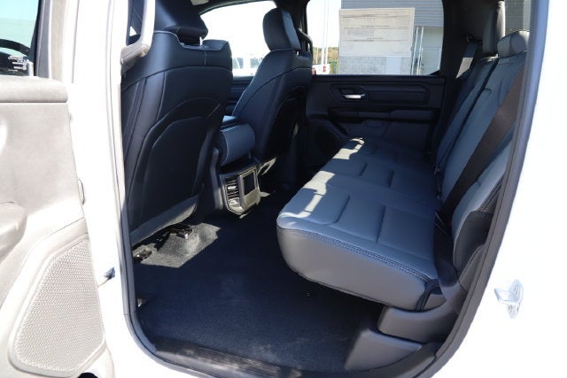 2027 RAM Ram 1500 RAM 1500 TRADESMAN CREW CAB 4X2 5'7' BOX