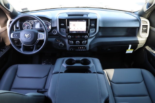 2027 RAM Ram 1500 RAM 1500 TRADESMAN CREW CAB 4X2 5'7' BOX