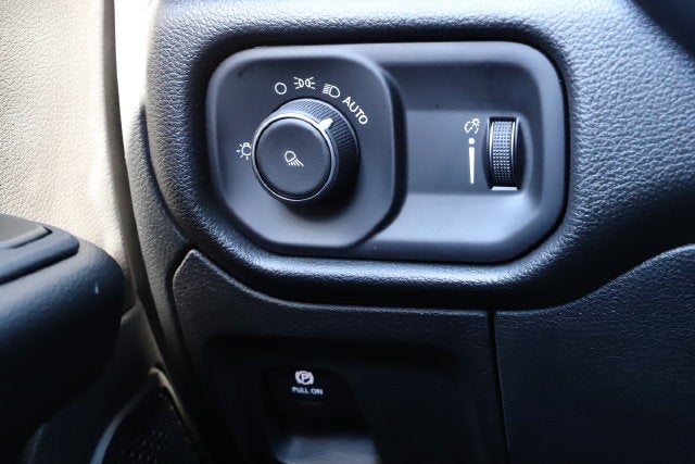 2027 RAM Ram 1500 RAM 1500 TRADESMAN CREW CAB 4X2 5'7' BOX