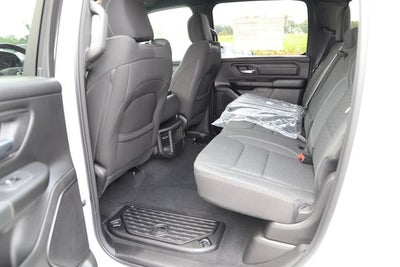 2026 RAM 1500 RAM 1500 TRADESMAN CREW CAB 4X4 5'7' BOX