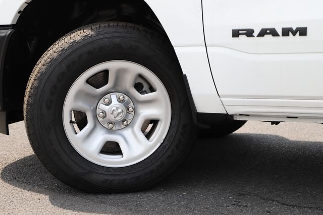 2026 RAM 1500 RAM 1500 TRADESMAN CREW CAB 4X4 5'7' BOX