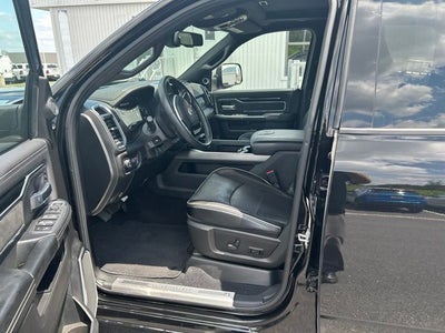 2022 RAM 2500 Laramie Crew Cab 4x4 6'4' Box