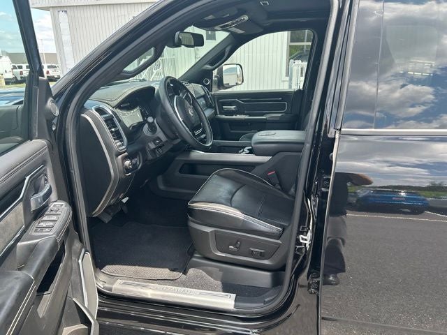 2022 RAM 2500 Laramie Crew Cab 4x4 6'4' Box