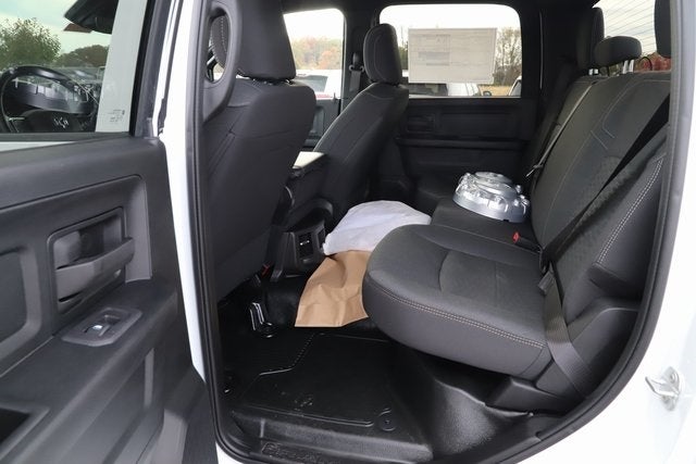 2026 RAM Ram 5500 Chassis Cab RAM 5500 TRADESMAN CHASSIS CREW CAB 4X4 84' CA