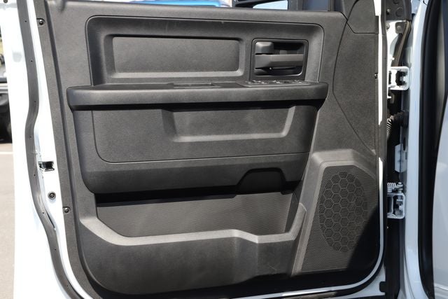 2026 RAM Ram 3500 Chassis Cab RAM 3500 TRADESMAN CREW CAB CHASSIS 4X4 60' CA