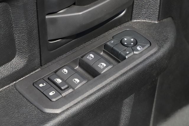 2026 RAM Ram 3500 Chassis Cab RAM 3500 TRADESMAN CREW CAB CHASSIS 4X4 60' CA