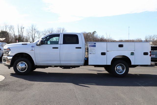 2026 RAM Ram 3500 Chassis Cab RAM 3500 TRADESMAN CREW CAB CHASSIS 4X4 60' CA