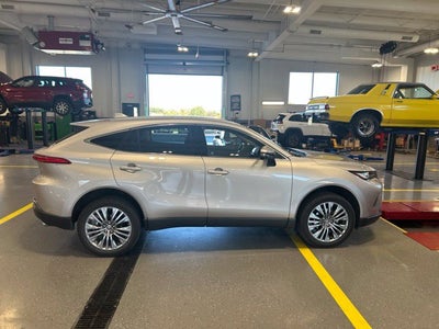 2024 Toyota Venza XLE