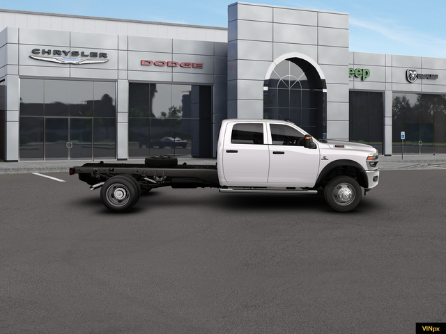 2026 RAM Ram 5500 Chassis Cab RAM 5500 TRADESMAN CHASSIS CREW CAB 4X4 84' CA
