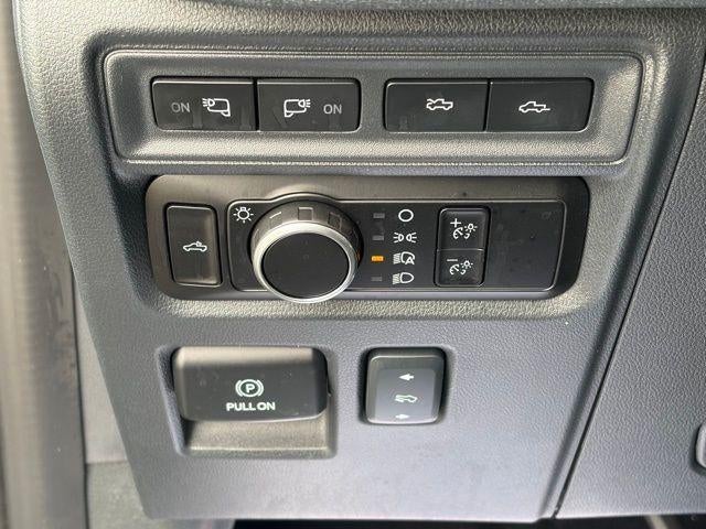 2024 Ford F-150 Lightning LARIAT