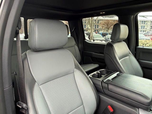 2024 Ford F-150 Lightning LARIAT