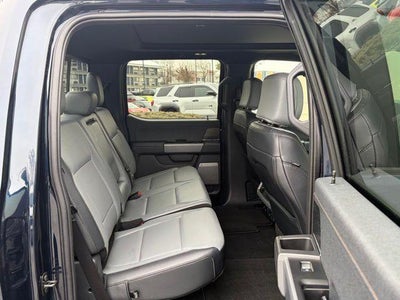 2024 Ford F-150 Lightning LARIAT