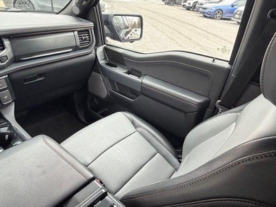 2024 Ford F-150 Lightning LARIAT