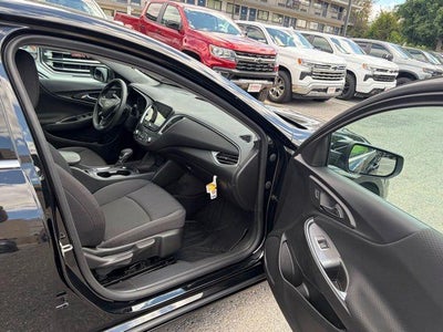 2024 Chevrolet Malibu LS