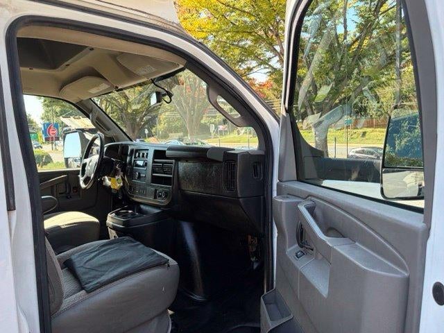 2022 Chevrolet Express Cutaway 3500 Base