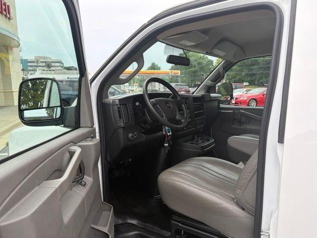 2025 Chevrolet Express Cargo Base
