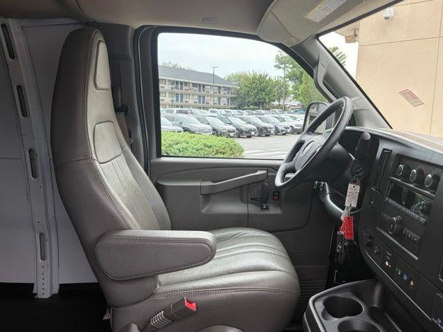 2025 Chevrolet Express Cargo Base