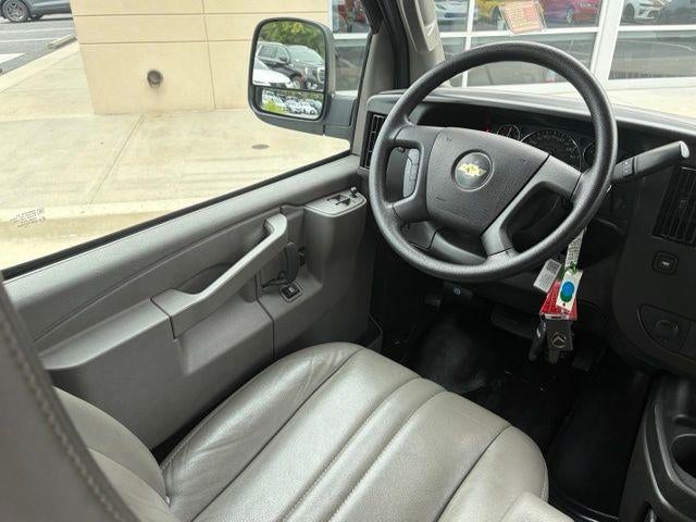 2025 Chevrolet Express Cargo Base