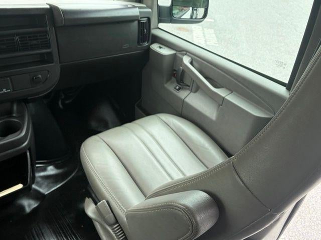 2025 Chevrolet Express Cargo Base