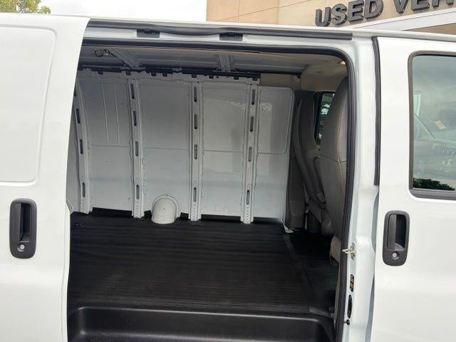 2025 Chevrolet Express Cargo Base
