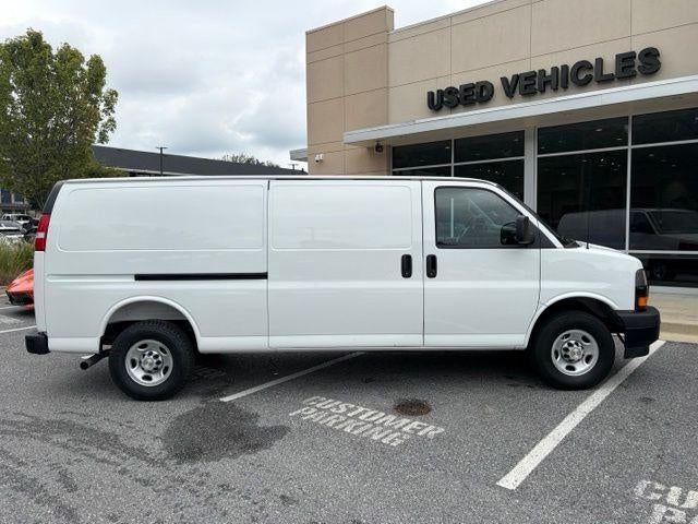 2025 Chevrolet Express Cargo Base