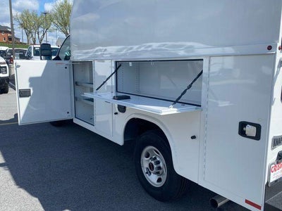 2024 GMC Savana Cutaway 3500 Base