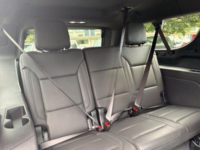 2025 Chevrolet Suburban LT