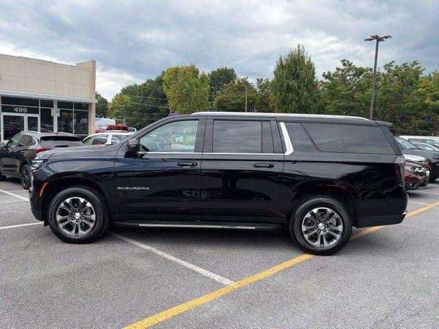 2025 Chevrolet Suburban LT