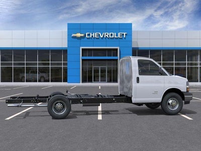 2026 Chevrolet Express Cutaway 4500 Base