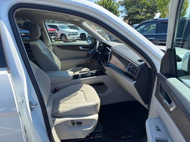2024 Volkswagen Atlas 2.0T SEL Premium R-Line
