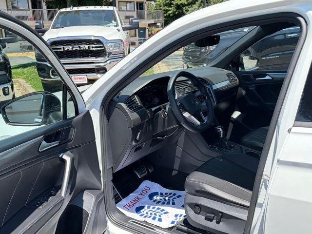 2022 Volkswagen Tiguan SE R-Line Black