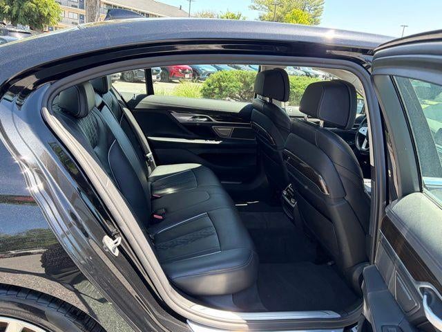 2022 BMW 7 Series 740i xDrive