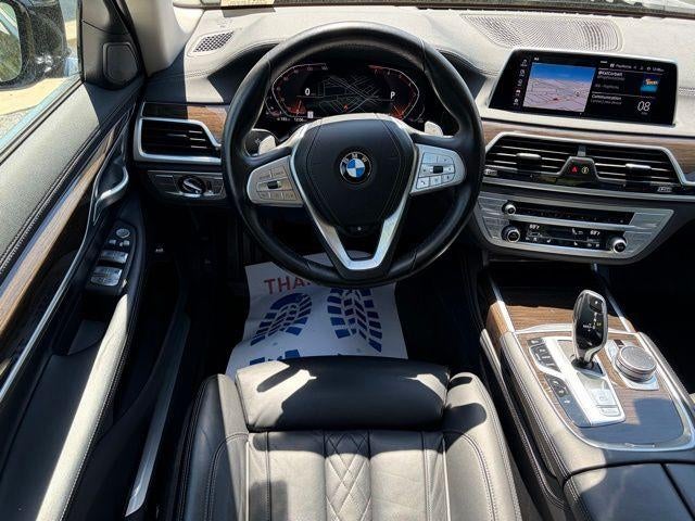 2022 BMW 7 Series 740i xDrive