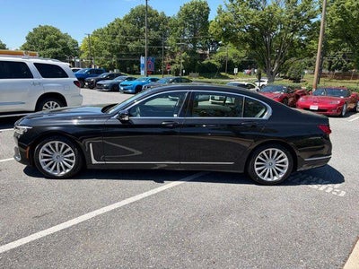 2022 BMW 7 Series 740i xDrive