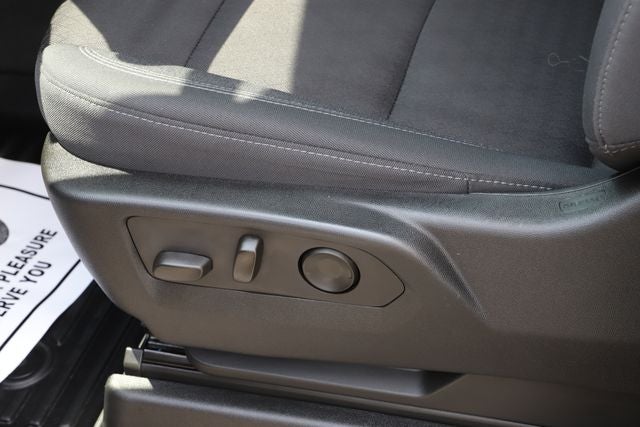 2024 GMC Yukon XL SLE